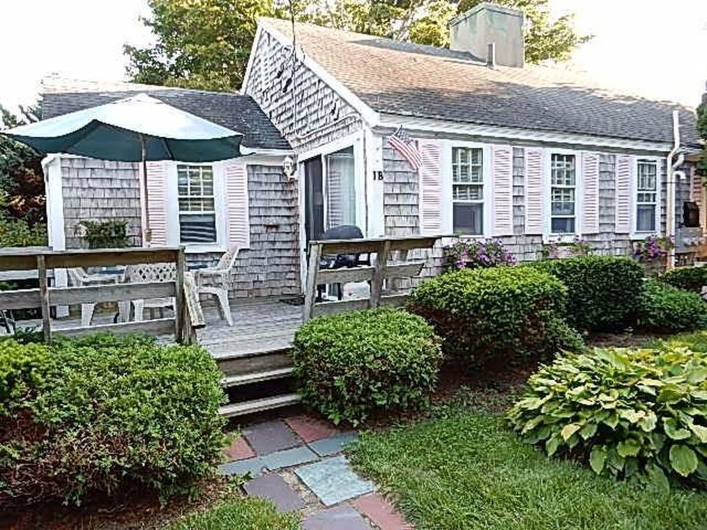 Hyannis MA Vacation Rentals, Upper Cape Cod Vacation Rentals, Upper Cape Cod Vacations, Upper Cape Cod MA Vacation Rentals