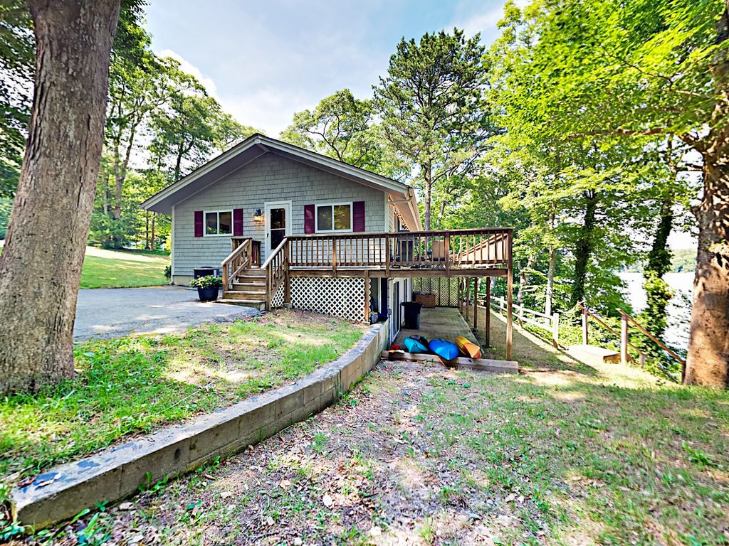 Mashpee MA Vacation Rentals, Upper Cape Cod Vacation Rentals, Upper Cape Cod Vacations, Upper Cape Cod MA Vacation Rentals