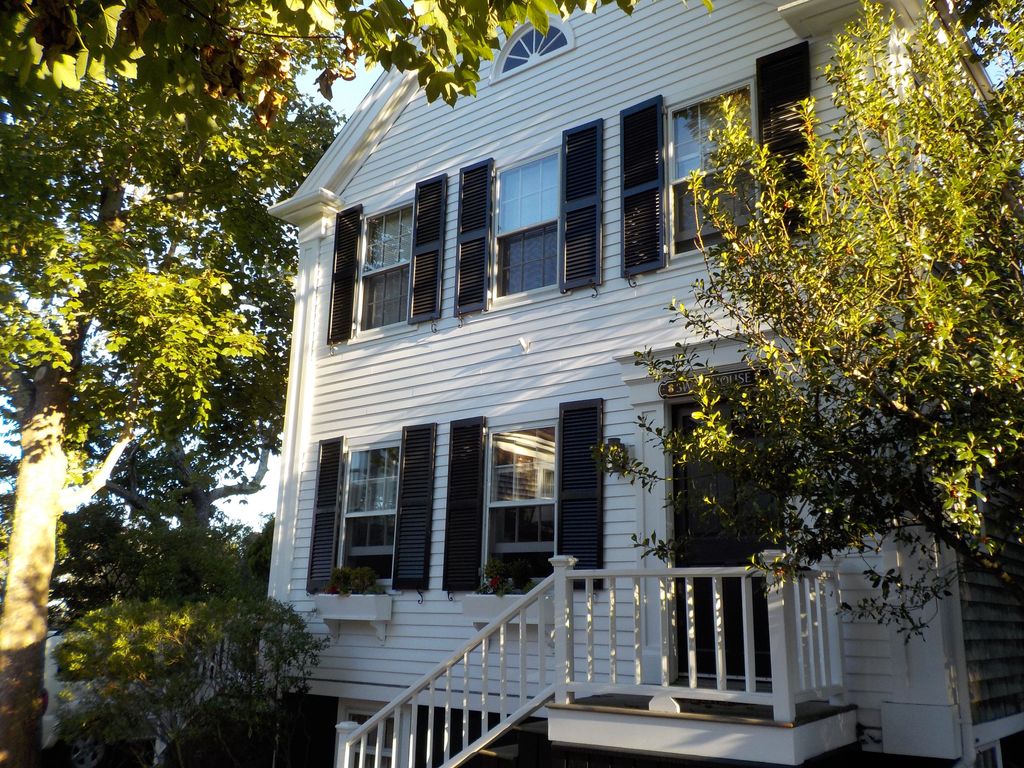 Nantucket MA Vacation Rentals, Upper Cape Cod Vacation Rentals, Upper Cape Cod Vacations, Upper Cape Cod MA Vacation Rentals