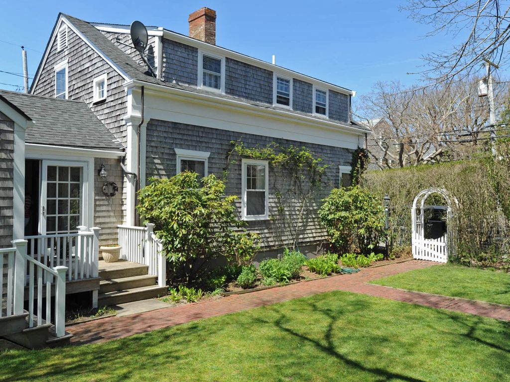 Nantucket MA Vacation Rentals, Upper Cape Cod Vacation Rentals, Upper Cape Cod Vacations, Upper Cape Cod MA Vacation Rentals